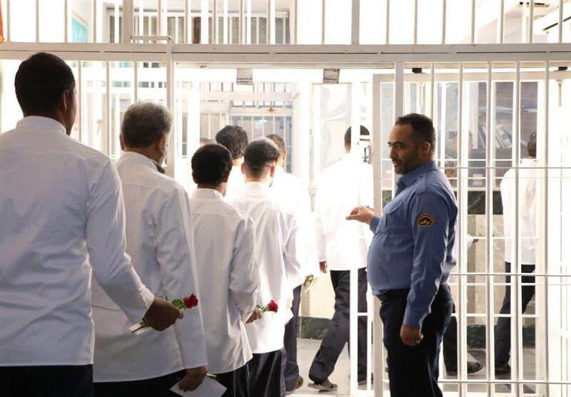 ۴۰۰ زندانی کردستان آزاد شدند