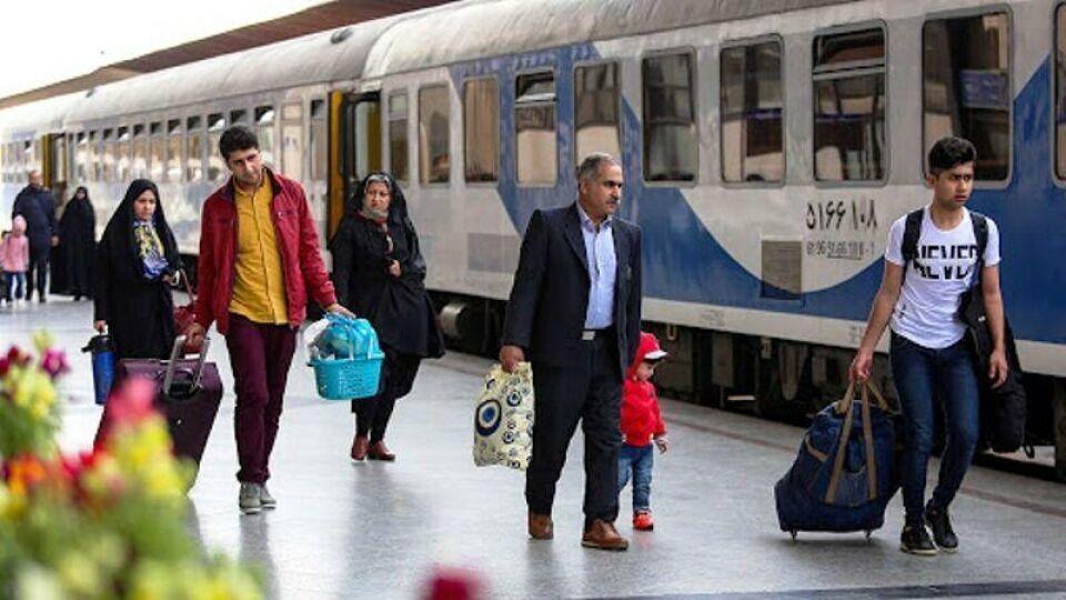 آغاز پیش‌فروش بلیت قطارهای مهرماه از فردا