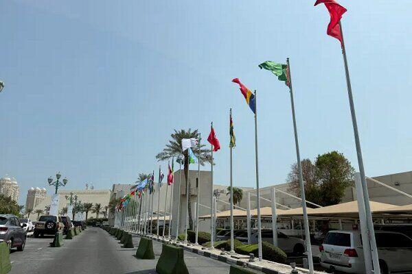 آغاز اجلاس سران کشورهای عربی و اسلامی با سخنرانی امیر قطر