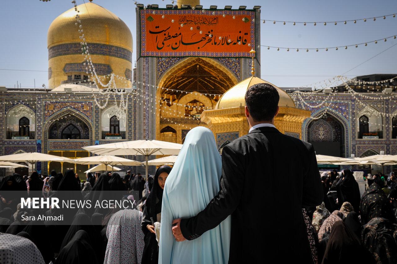 عقد زوج‌های جوان به مناسبت میلاد رسول اکرم (ص) در حرم رضوی