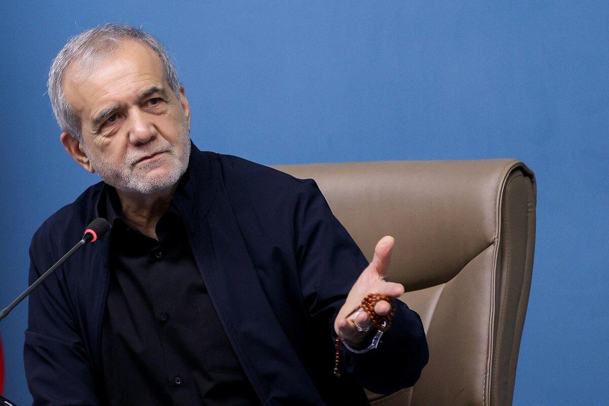 وظیفه دولت ایجاد بستر برای فعالیت سرمایه گذاران و فعالان اقتصادی است