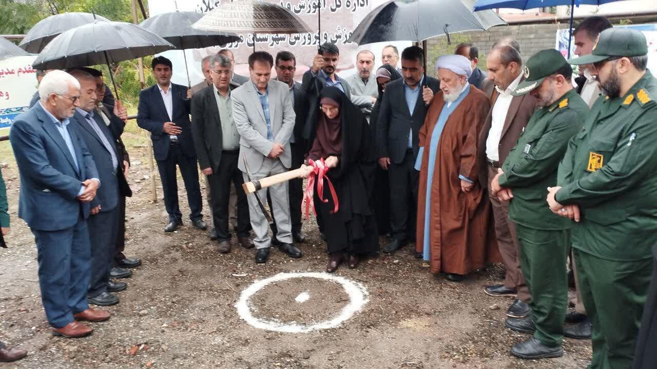 کلنگ زنی مدرسه ۶ کلاسه «اولیا» در آستارا