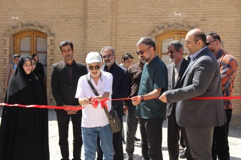 نمایشگاه بین‌المللی بزرگان کاریکاتوریست چهره جهان افتتاح شد