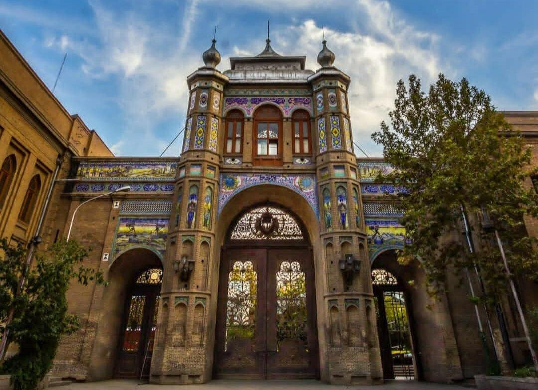 افتتاح جشنواره هنرهای تجسمی جوانان در دانشگاه هنر