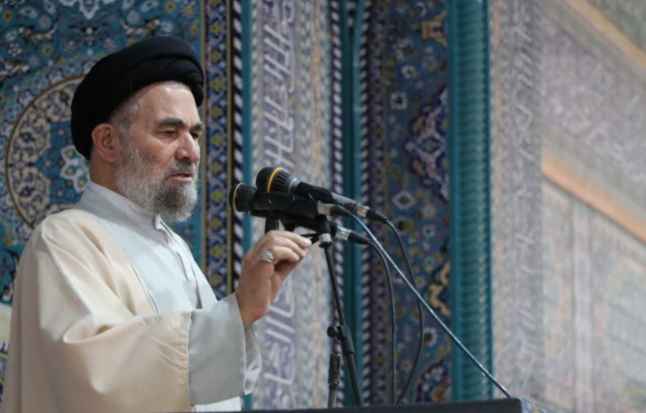 امام جمعه بروجرد: دولت به دنبال ایجاد ثبات در بازار است