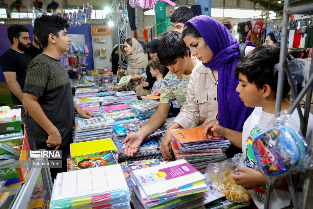 نمایشگاه عرضه مستقیم کالا در مرکز گیلان گشایش یافت