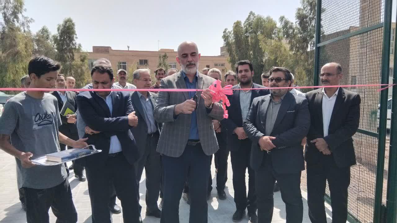  ۶ طرح اقتصادی با اعتبار  ۲۶۰۰ میلیارد تومان در اردستان افتتاح شد