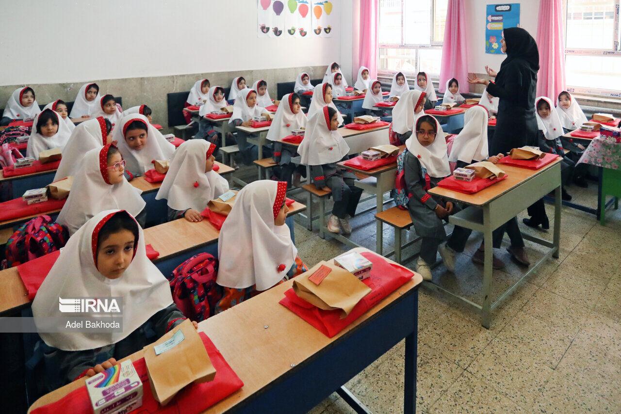 قم با کمبود ۲ هزار و ۵۰۰ معلم مواجه است